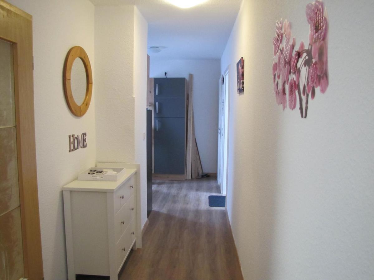 Moeblierte Dachgeschosswohnung In Ruhiger Lage Zu Vermieten Wetzlar Kültér fotó